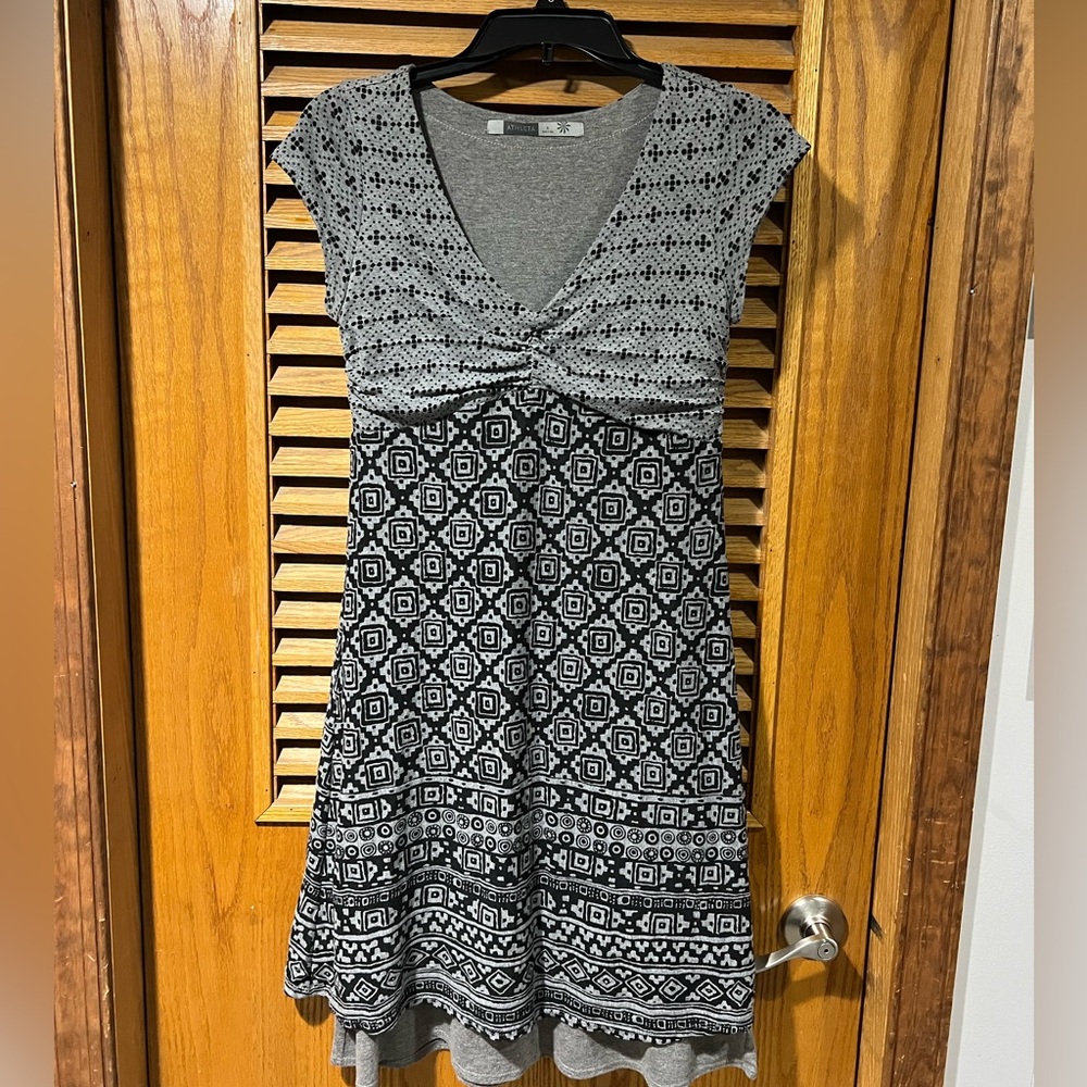 Women’s Athleta dress, size small